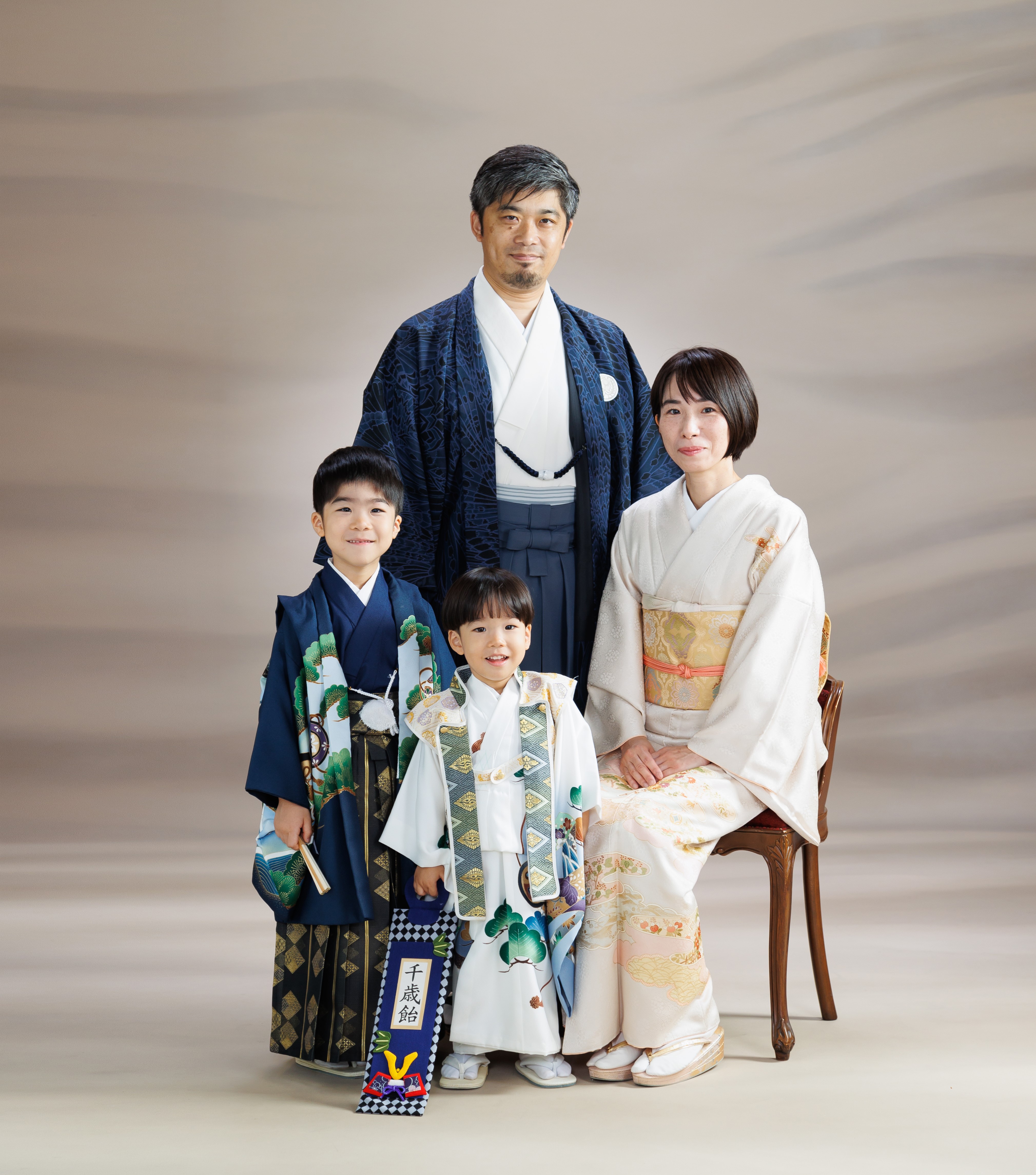 七五三パパママ服装